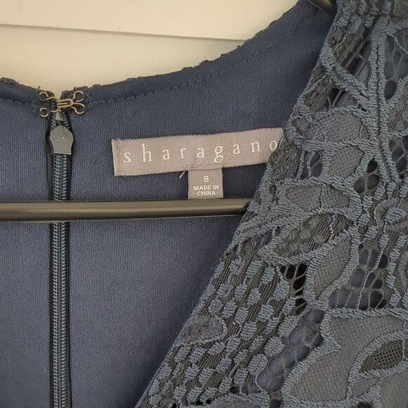 Sharagano Navy Fitted Sheath Cap Sleeve Lace Dress Scalloped Hem Size 8 - Picture 4 of 11